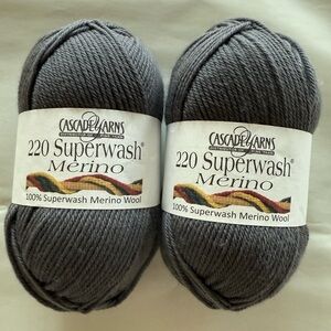 NWT Lot of 2 100g Cascade Yarns 220 yd 100% Superwash Merino Wool color 67 Gray